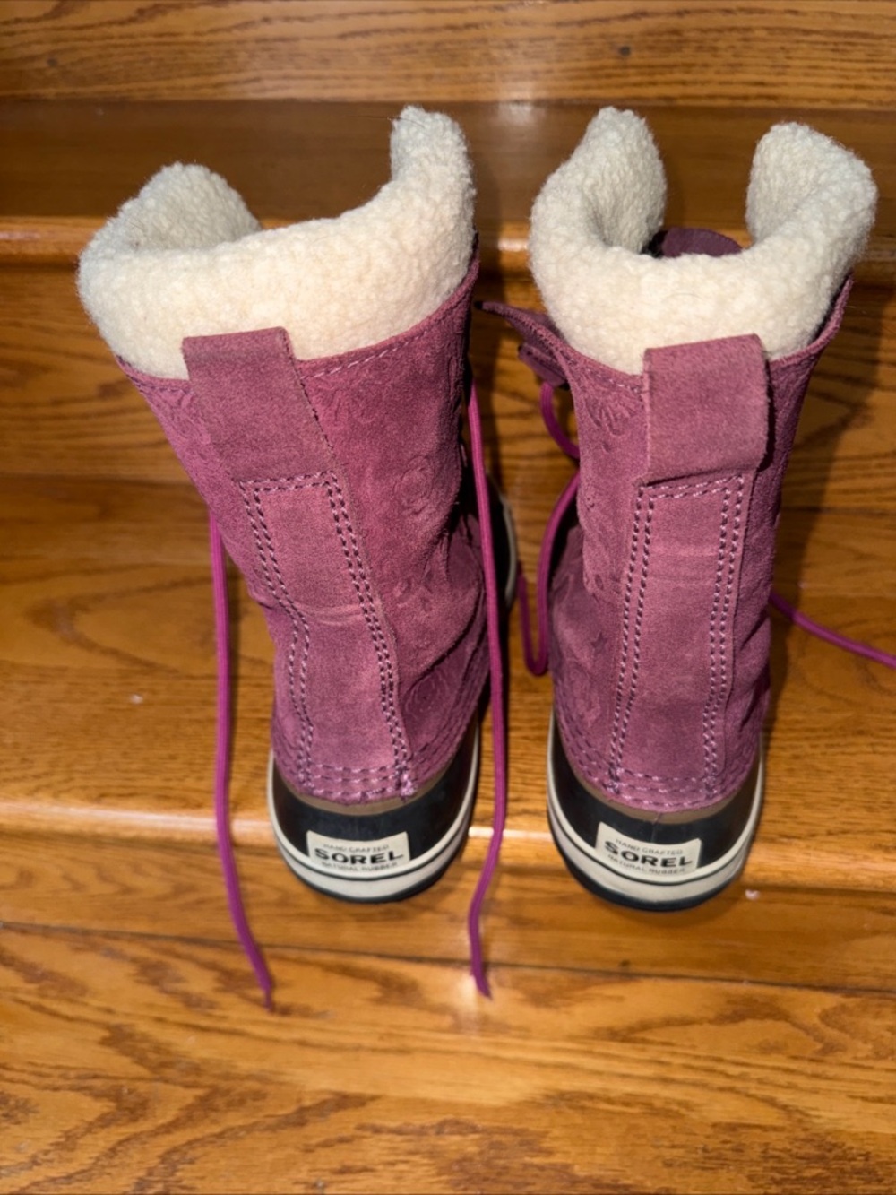Sorel Women's Plum & Black Winter Lace-Up Boots with Cream Shearling - Picture 8 of 9